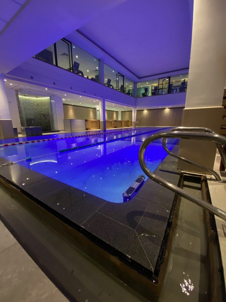 Wellness Louise — Piscine & spa · Bruxelles